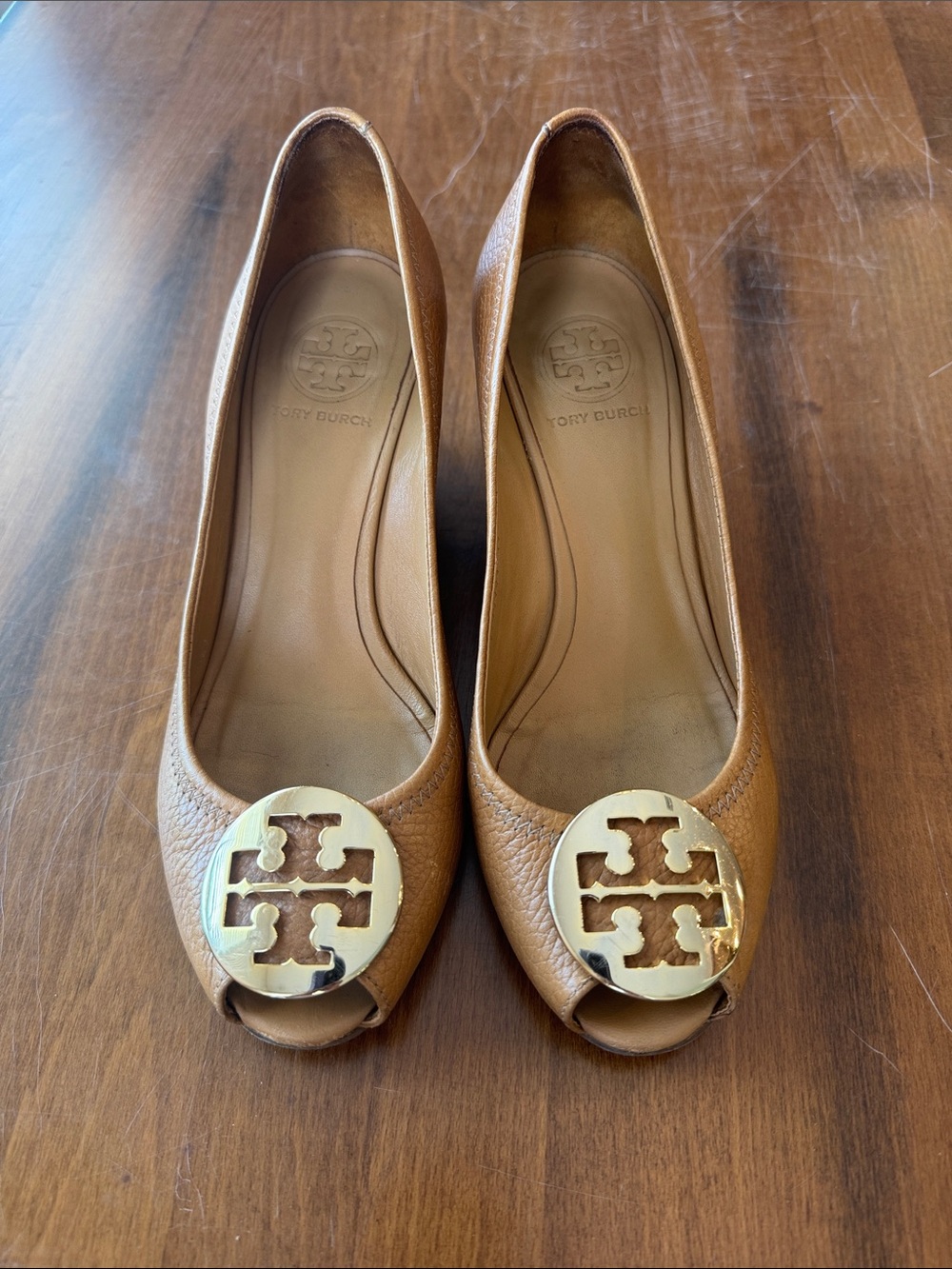 Tory Burch Tan Leather Peep-Toe wedge pumps, gold logo size 7.5